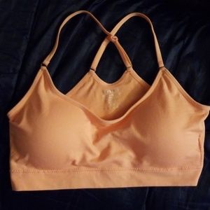 Low Impact Sports Bra Cross Back Seamless